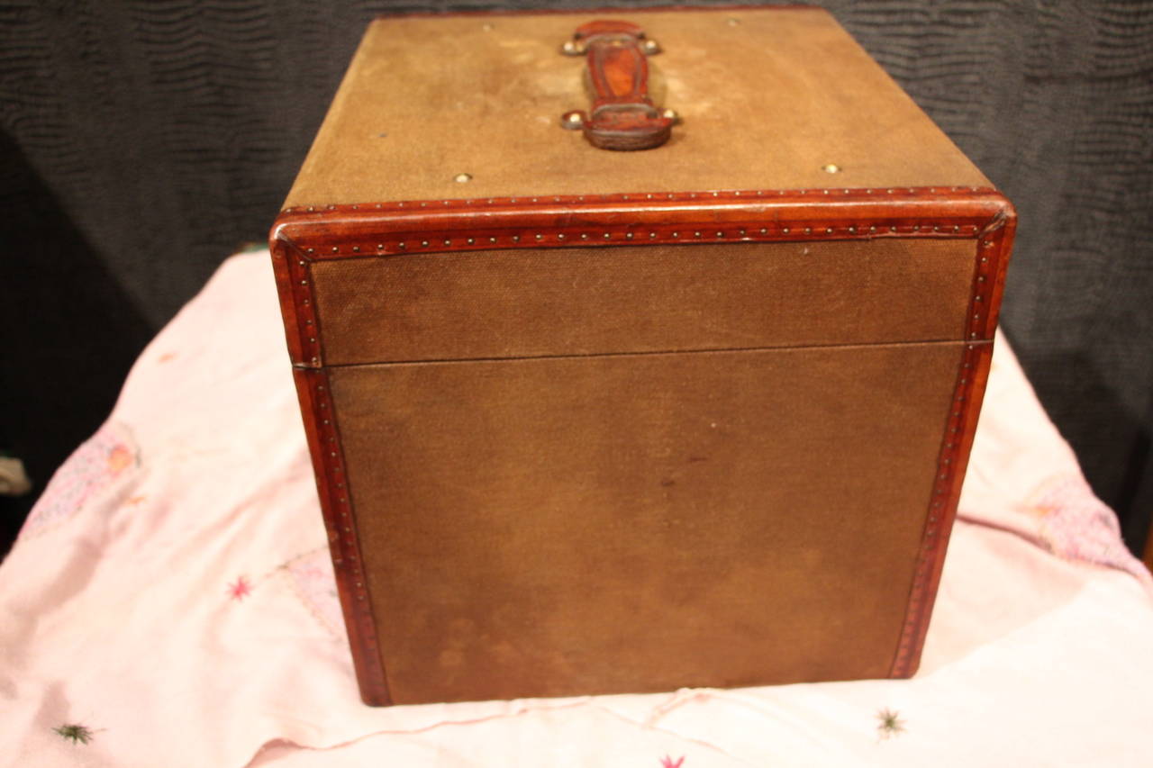 Early 20th Century 1920's Canvas Hat Box