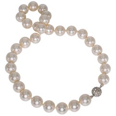 Collier de fausses perles vintage non porté Bergdorf Goodman Classic 12mm Strand