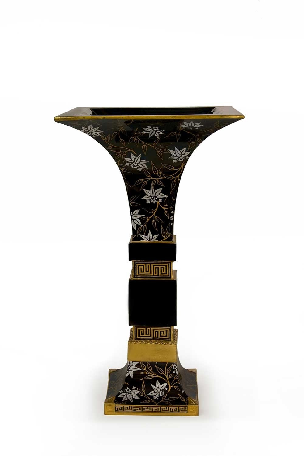 Quadrangular black crystal 'Gu' vase in solid blown 'Onyx' black crystal 'travaille a l'outil'. Japanese-style decor with Greek friezes and plant-painted gold and platinum attached to the flask - 'fixe au moufle'.

Intermediary mounting and