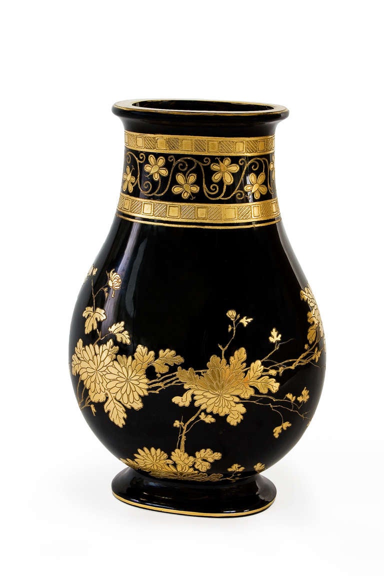 black baccarat vase