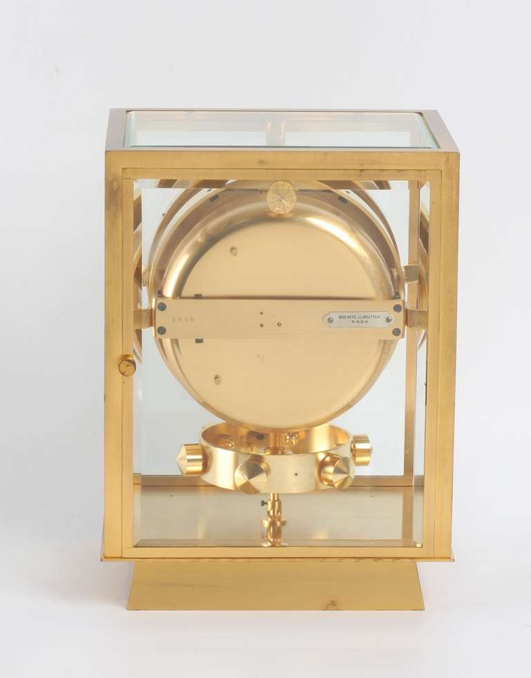 Brass A French gilt brass Art Deco Reutter atmos timepiece, circa 1930 For Sale