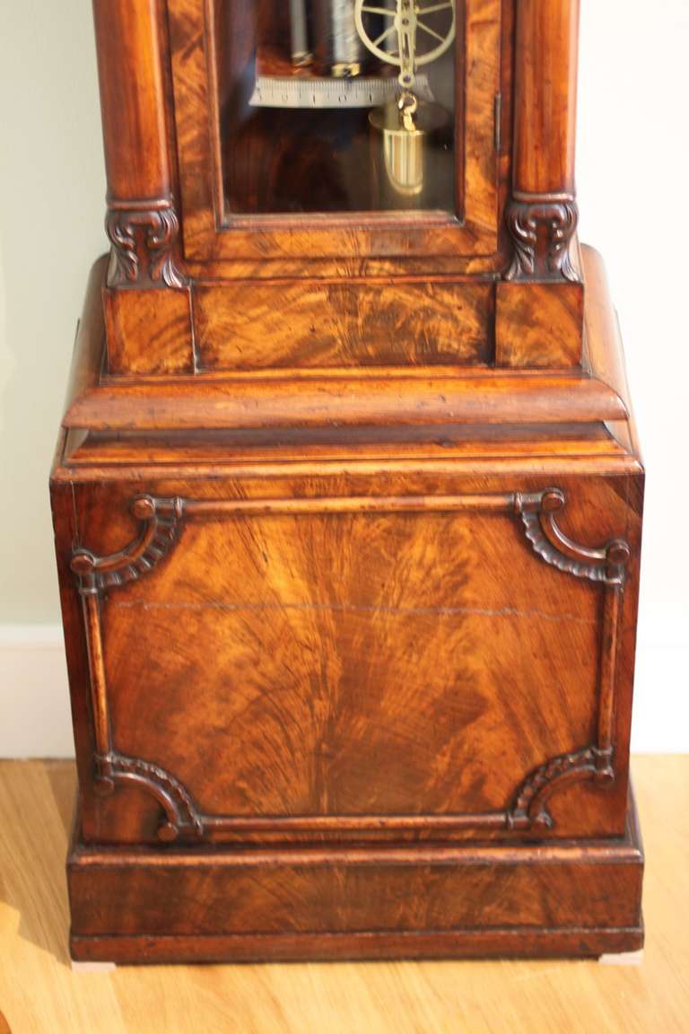 A Scottish mahogany longcase regulator Marschall & Sons Edinburgh, circa 1840. In Good Condition For Sale In Amsterdam, NL