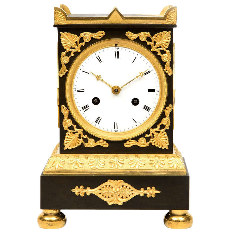 Attractive Small French Empire Mantel Clock, circa 1800 For Sale