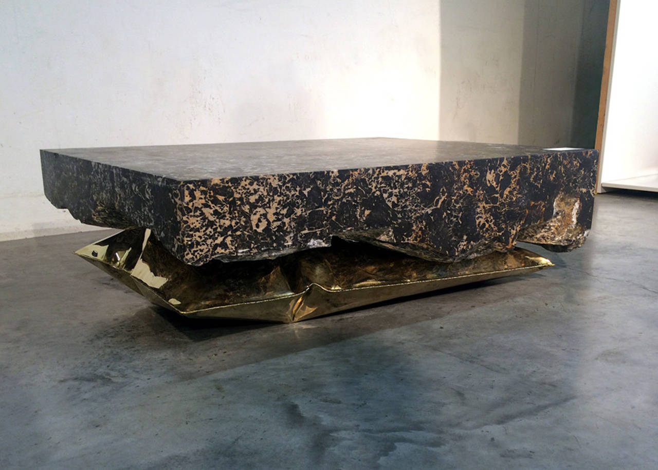 InHale is a design which has its origin in pure matter. Ben Storms picked up the idea for this coffee table looking at a remnant piece of marble, a leftover of another creation. How strange this may sound, in Ben Storms’ designs there is no such