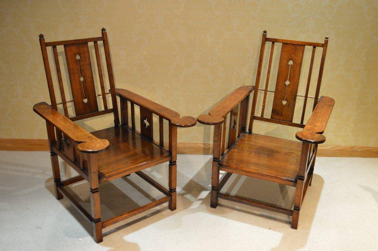Good and Rare Pair of Oak Arts & Crafts Period Reclining Chairs 4