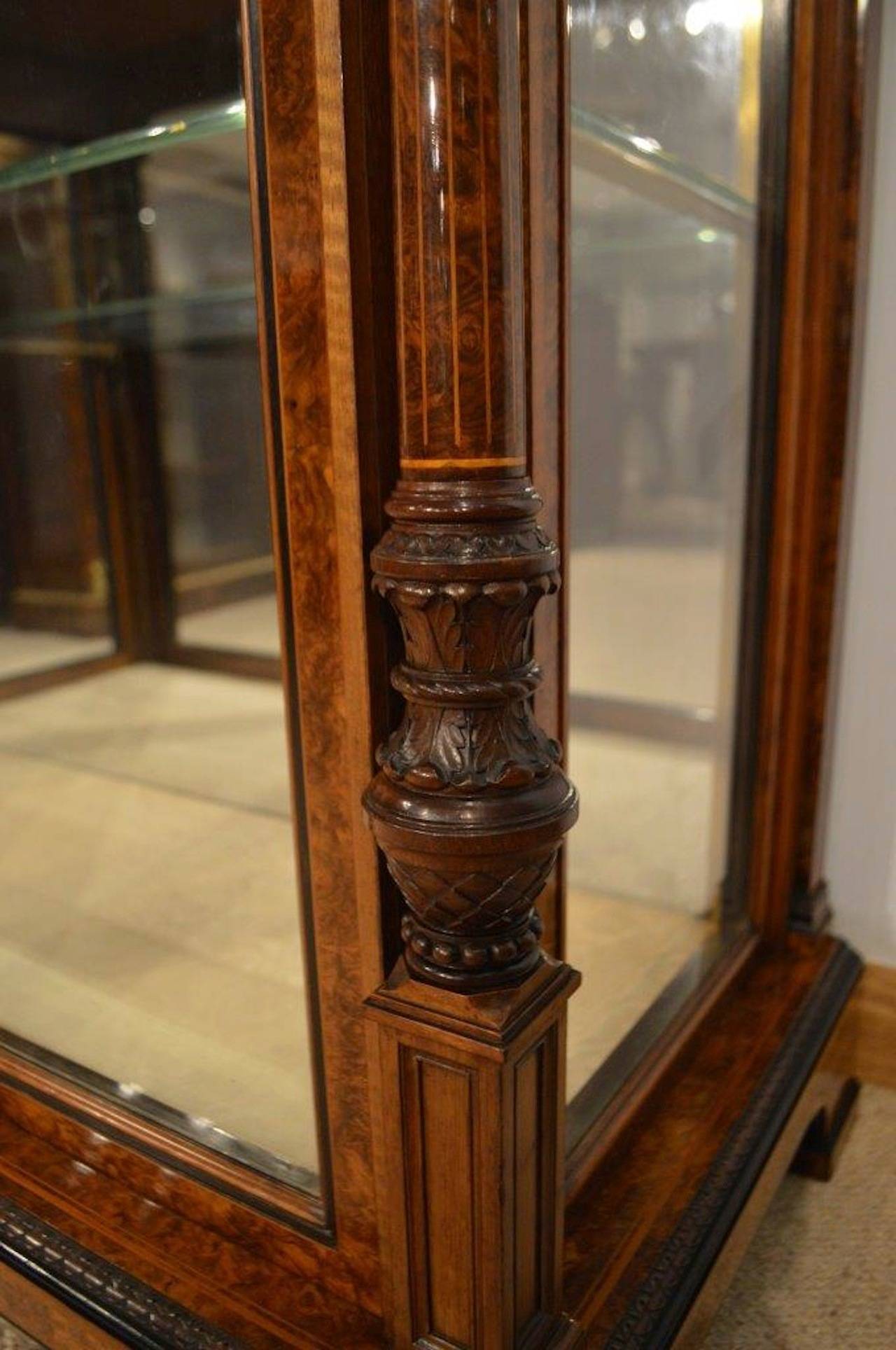 Exhibition Quality Burr Walnut Victorian Period Two-Door Pier or Display Cabinet For Sale 2