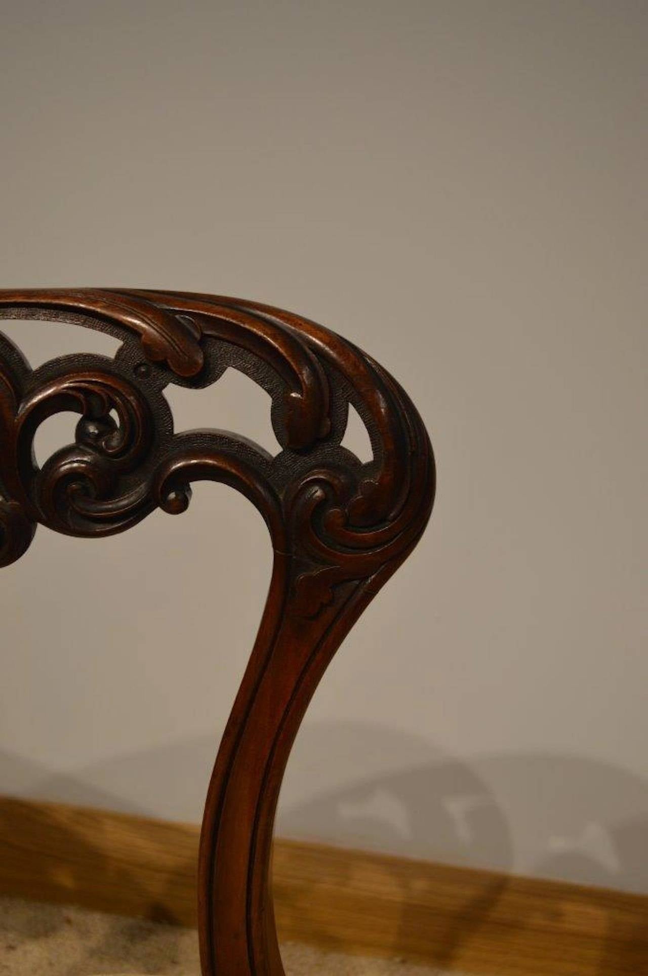 Mid-19th Century Beautiful Pair of Small Walnut Victorian Period Nursing Chairs