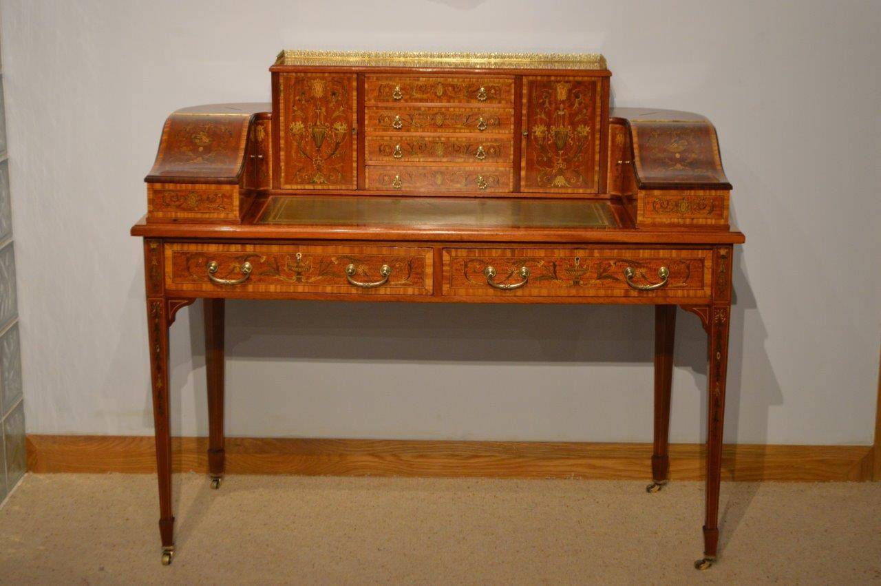 Stunning Quality Marquetry Inlaid Sheraton Revival Carlton House Desk In Excellent Condition In Darwen, GB