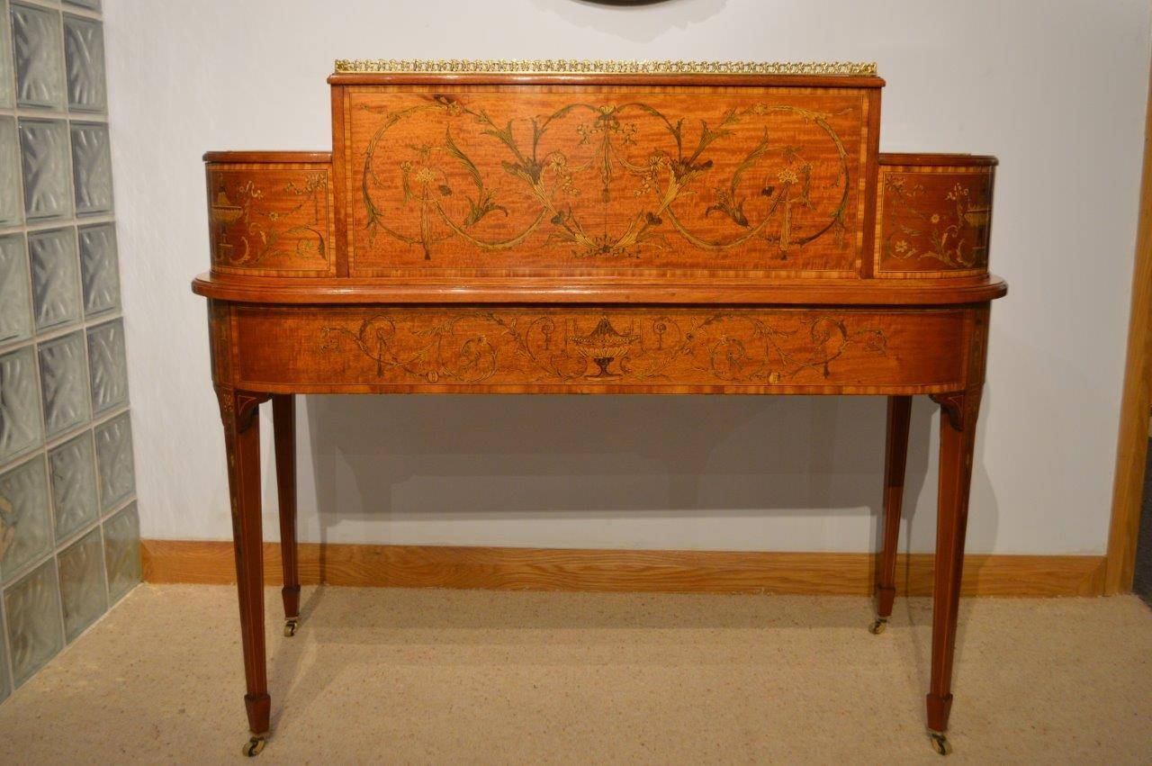 Stunning Quality Marquetry Inlaid Sheraton Revival Carlton House Desk 1