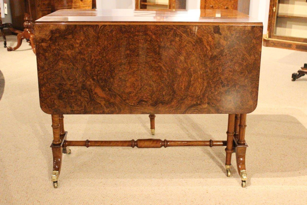 Very Good Burr Walnut Victorian Period Antique Sutherland Table 1
