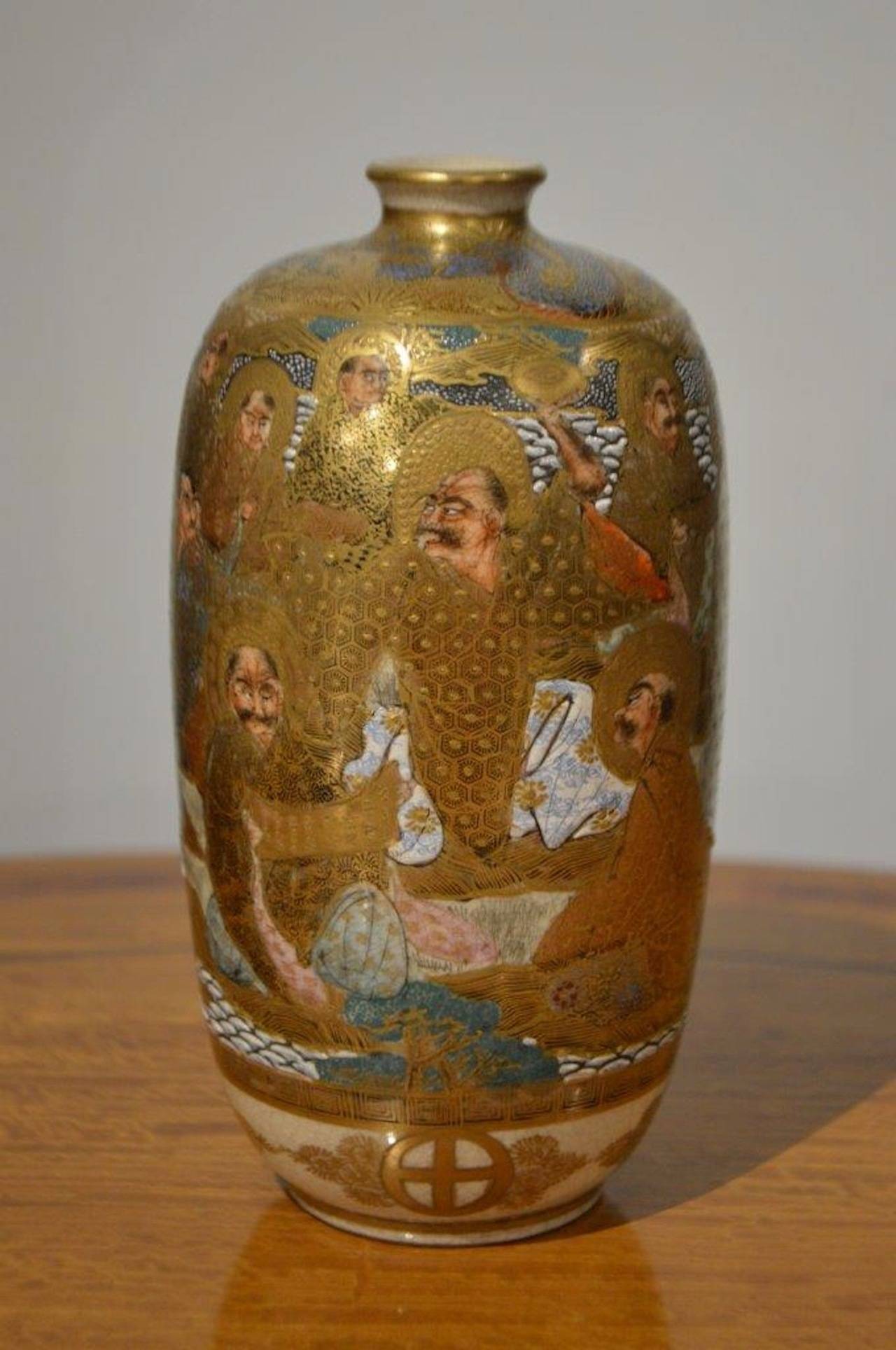 Meiji Period Japanese Satsuma Vase In Excellent Condition For Sale In Darwen, GB