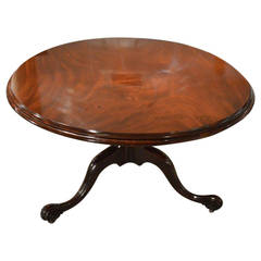 A Beautiful Mahogany Mid 19th Century Oval Centre/Loo/Dining Table