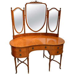 Antique Beautiful Edwardian Period Satinwood Kidney Shaped Dressing Table