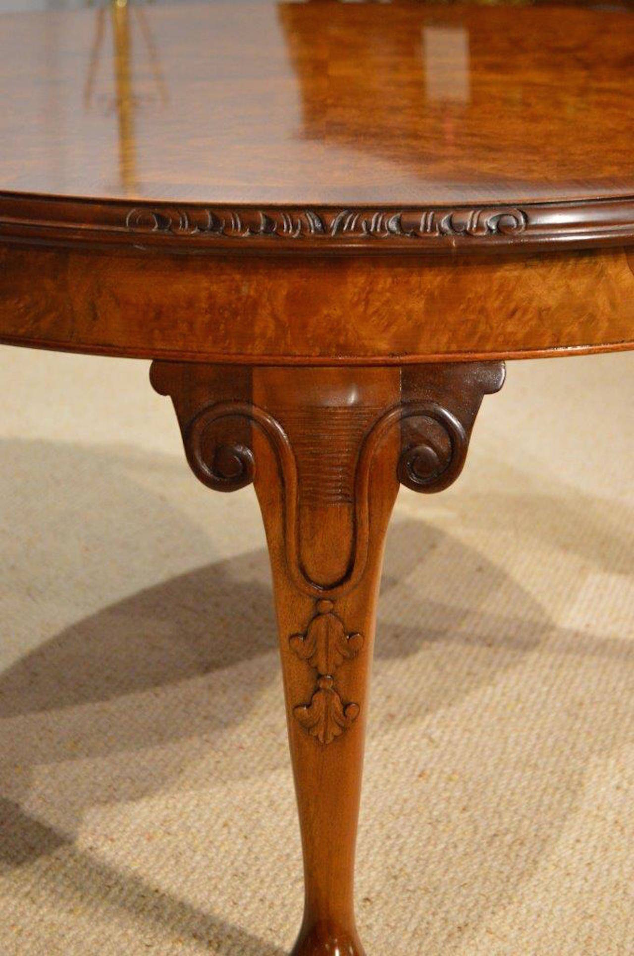 Burr Walnut 1920s Period Antique Circular Coffee Table 1