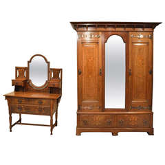 Used An Oak Arts & Crafts Period Wardrobe & Dressing Table
