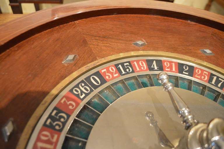 Rare Oak Edwardian Period Roulette Table by J.C. Vicary of London 1