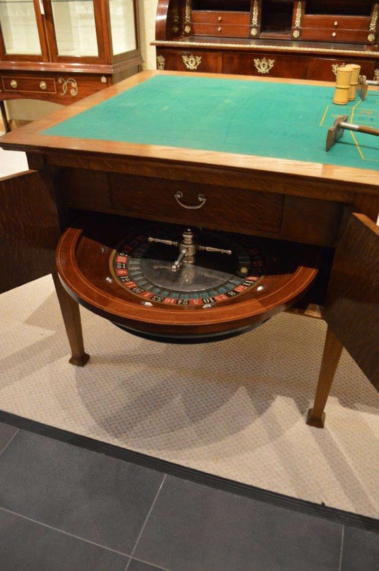 Rare Oak Edwardian Period Roulette Table by J.C. Vicary of London 3