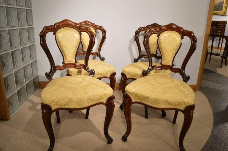 Stunning Set of Four Rosewood Victorian Period Antique Dining Chairs 5