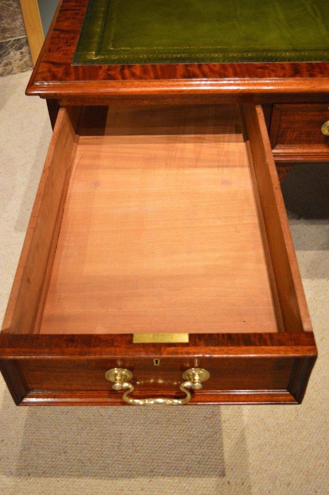 Late Victorian Mahogany Antique Desk by Gillows of Lancaster