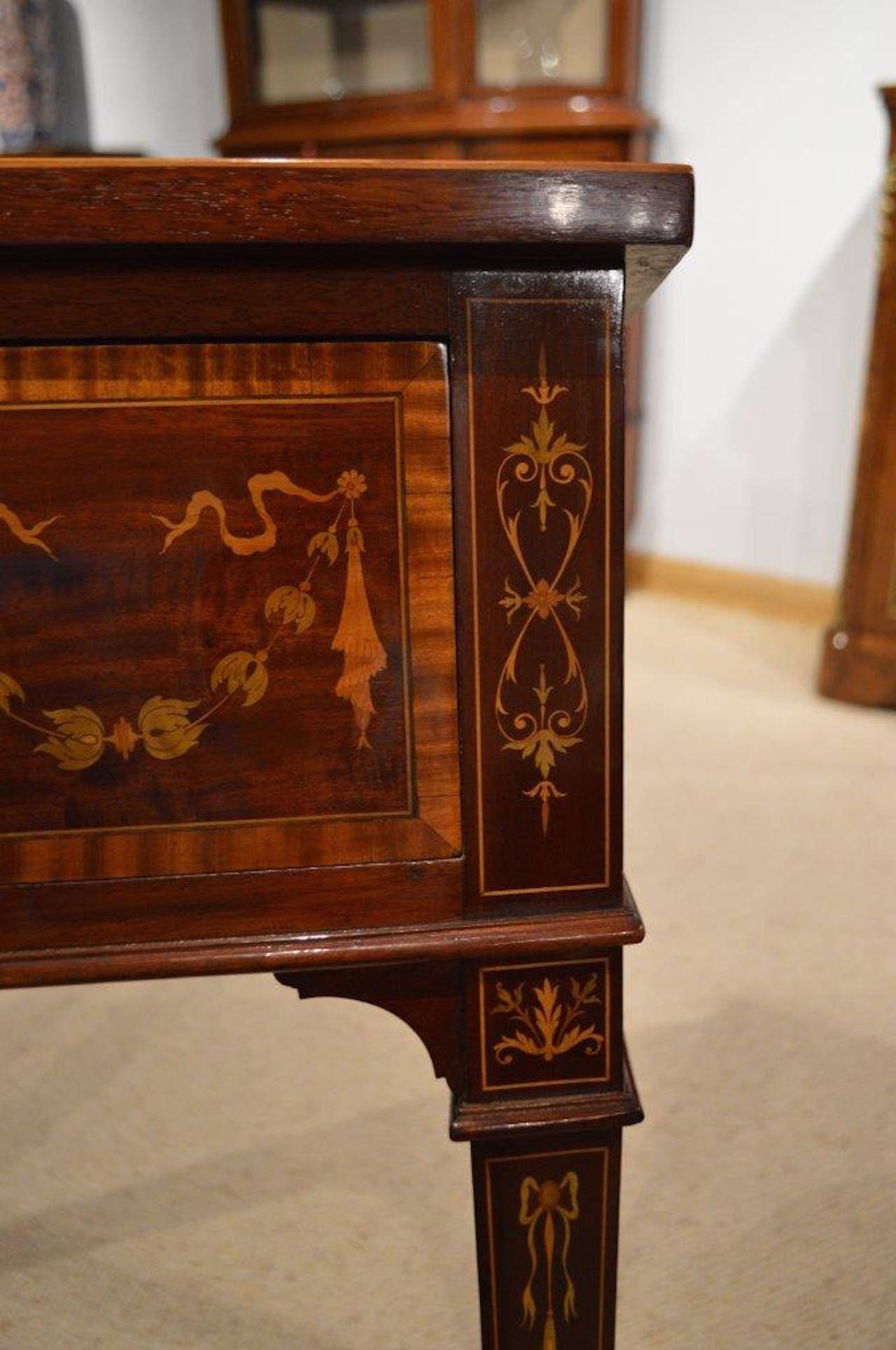 Stunning Quality Mahogany Inlaid Edwardian Period Two-Drawer Side Table 5