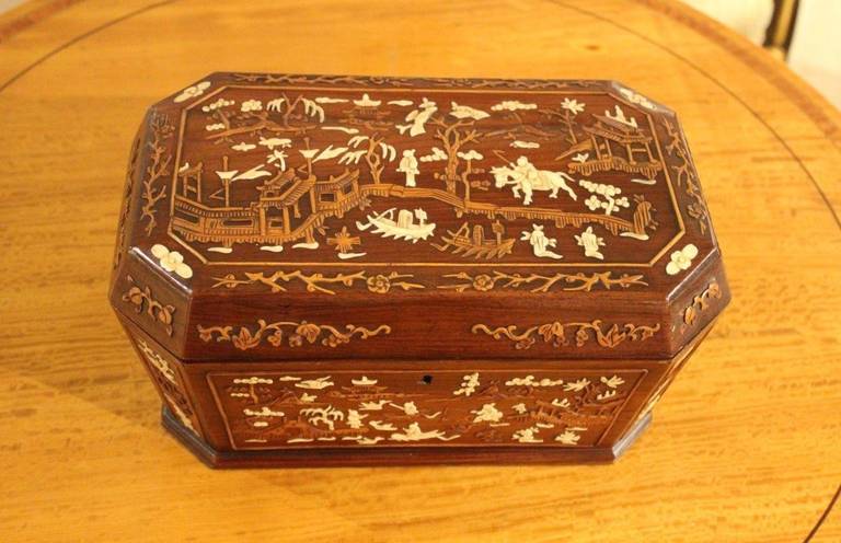A Chinese Inlaid 19th Century Box