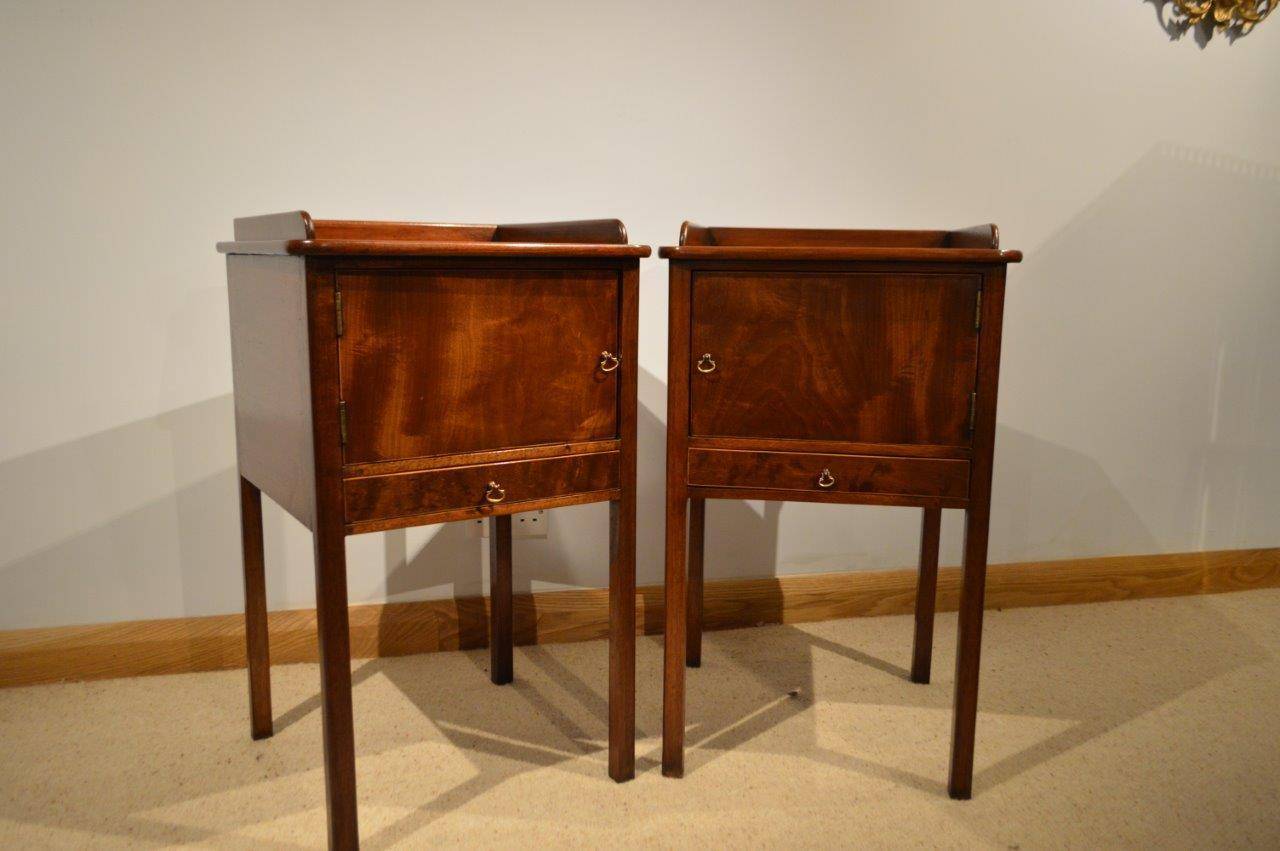 Pair of Mahogany George III Style Antique Bedside Cabinets 3