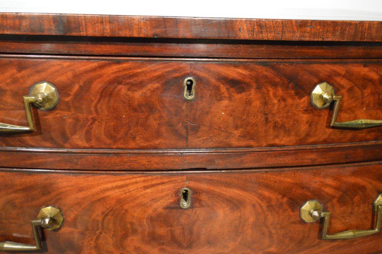 A Mahogany Regency Period Bow Front Antique Chest Of Drawers 2