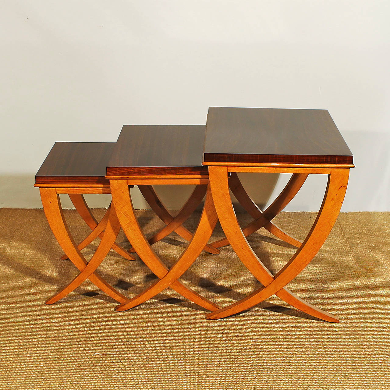 Mid-Century Modern Nesting tables by De Coene from the 40´s