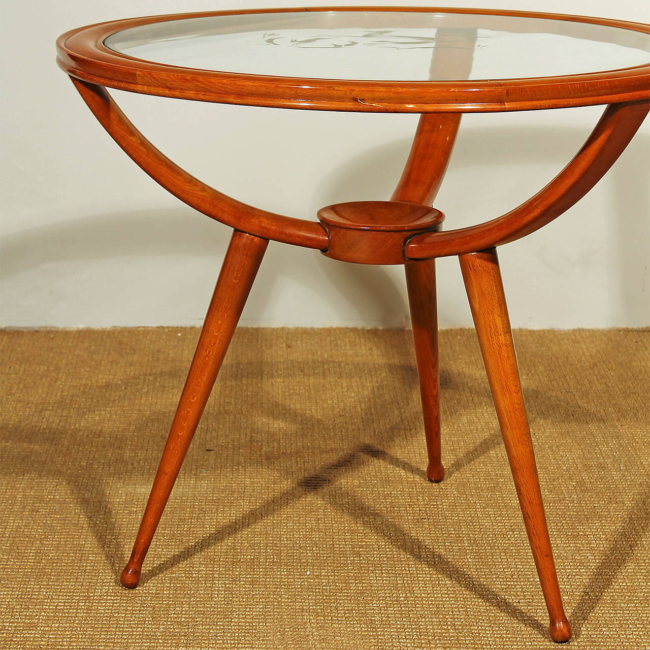 1940s Round Tripod Side or Coffee Table, Beechwood, Engraved Glass, Italy 1