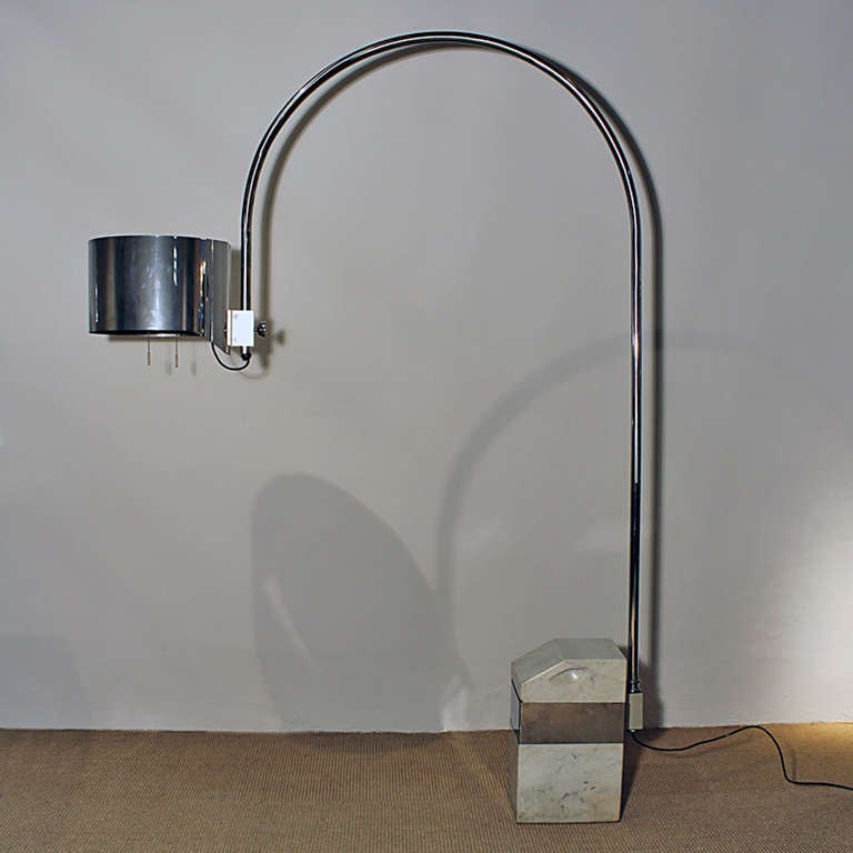 Chrome plated metal standing lamp, marble base, white plastic reflector inside (minor wear)