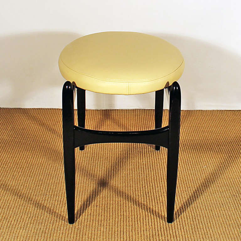 Italian Stool In Excellent Condition In Girona, ES