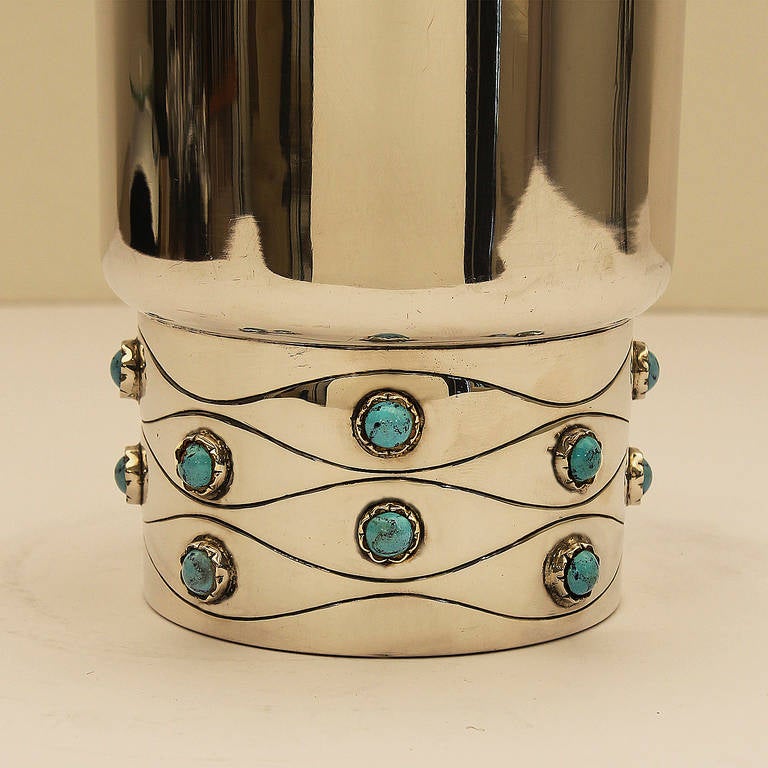 Espagnol Vase en argent sterling des années 1950, émaux turquoises - Espagne en vente