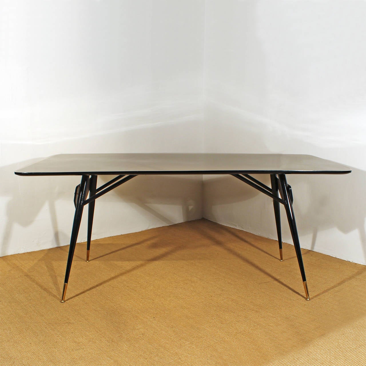 Mid-Century Modern 1950s Dining room table, metal, brass and formica - Italy