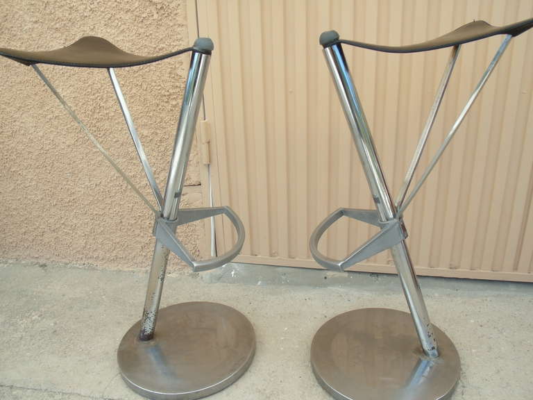 Pair of Italian Bar Stools In Good Condition For Sale In Alicante, ES