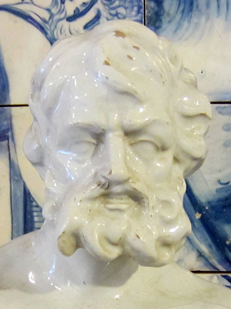 19th Century Glazed Faience Representing Jupiter In Good Condition For Sale In Lisbon, PT