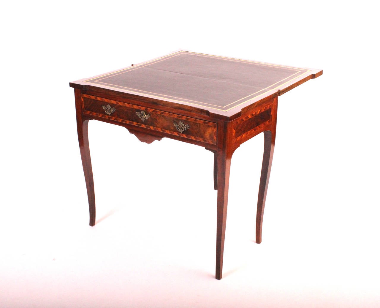 18th Century Portuguese Rosewood Games Table In Good Condition For Sale In Lisbon, PT