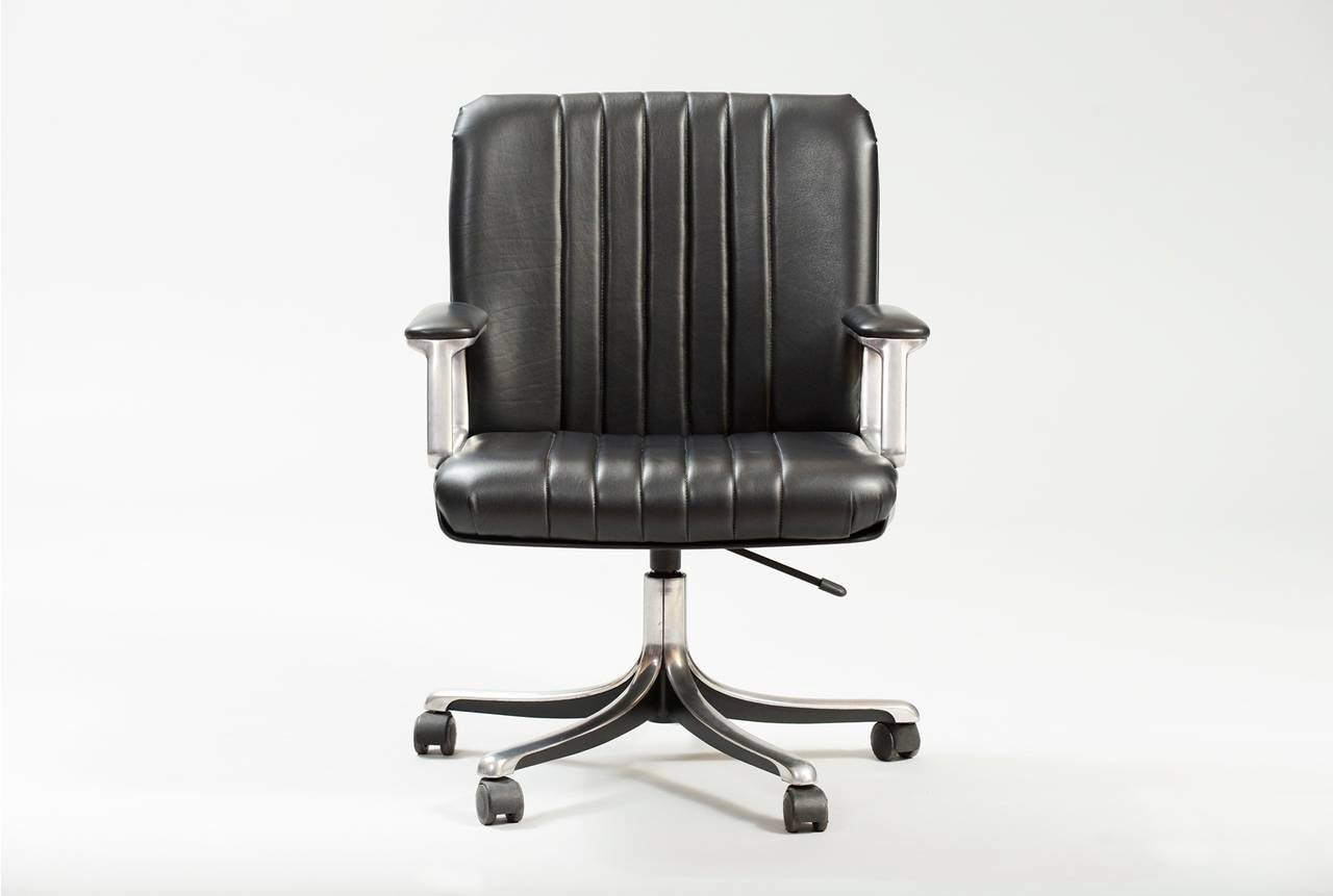 Mid-Century Modern Osvaldo Borsani P126 Desk Chair