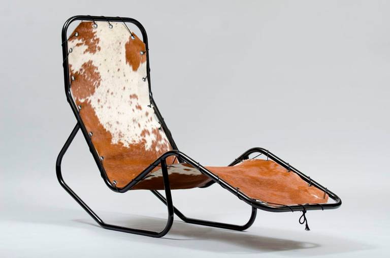 Black lacquered metal and cow skin chaise longue, 
