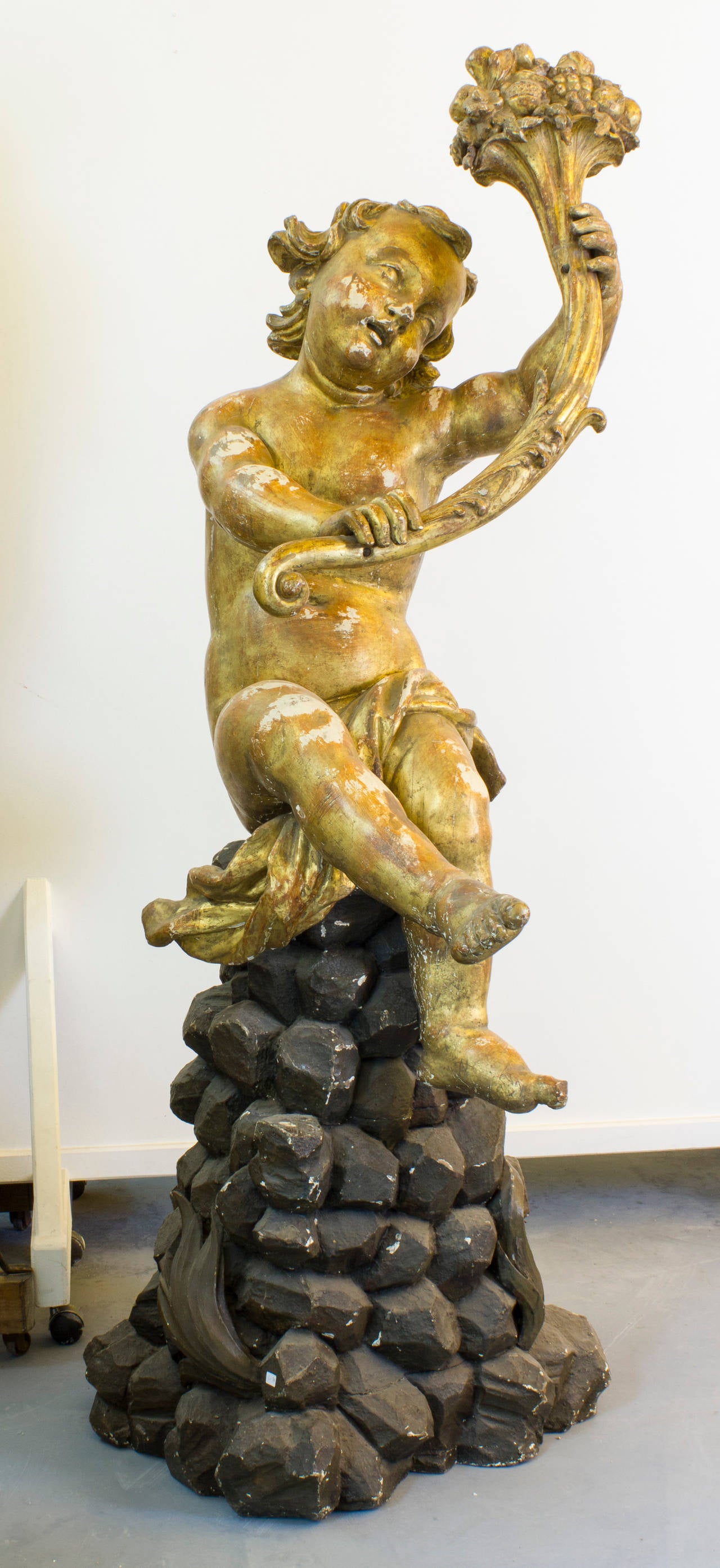 18th Century Italian Gilded Wood Angel Sculpture