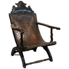 Armchair “Campeche” in Walnut Wood and Leather, circa 1700