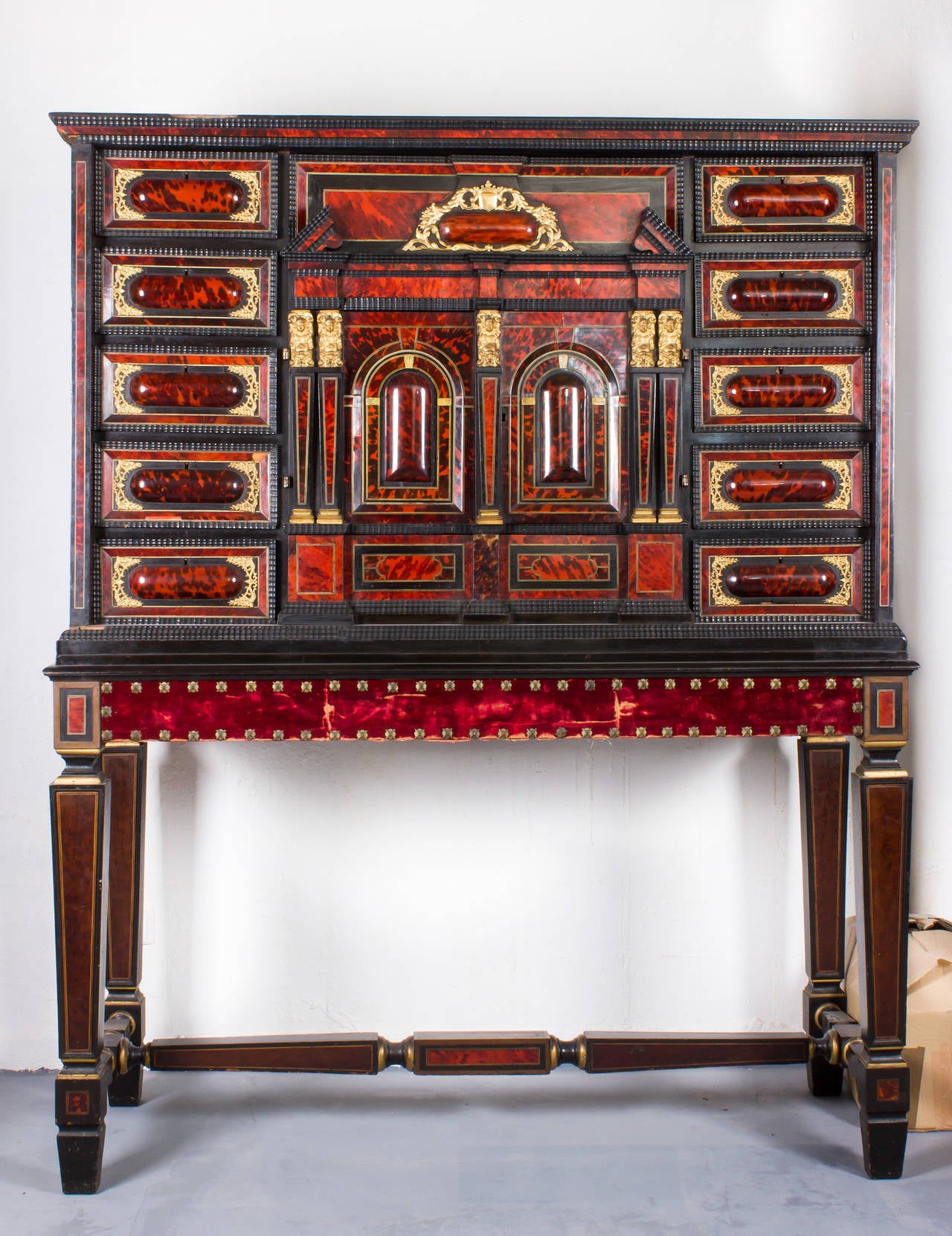 Belgian 17th Century Flemish (Amberes) Cabinet un Tortoise Shell and Ebony For Sale