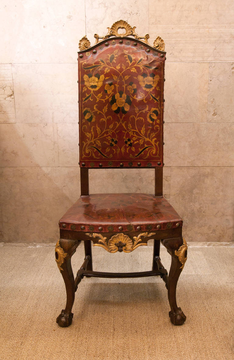 Pair of 18th Century Portuguese Leather Chairs In Fair Condition For Sale In Lisbon, PT