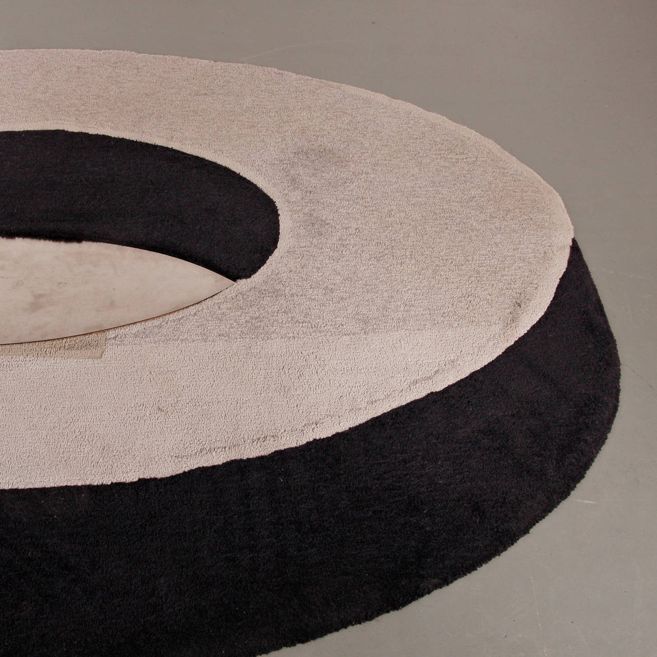 Mid-Century Modern Gerwin van Vulpen Magic Ring Carpet, circa 1980