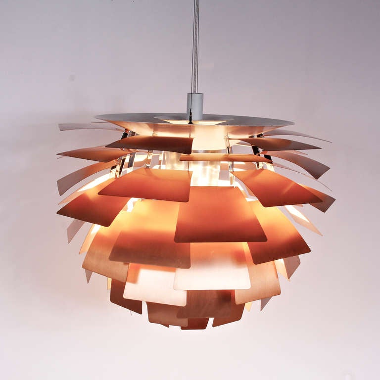 Lamp model Artichoke designed by Poul Henningsen in 1958. Manufactured by Louis Poulsen (Denmark) in the early 1960s. Chrome inner diffuser, copper leaves, stainless steel cables. Early edition manufactured in the early 1960s, only used at a French