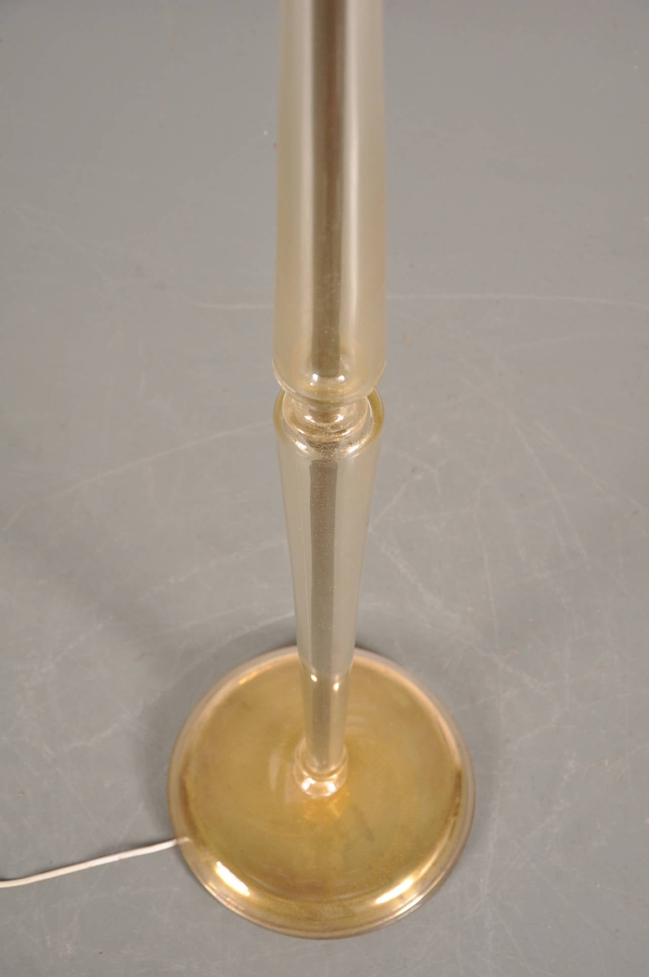 Murano Glass Floor Lamp in the Manner of Barovier e Toso, circa 1940 For Sale 3