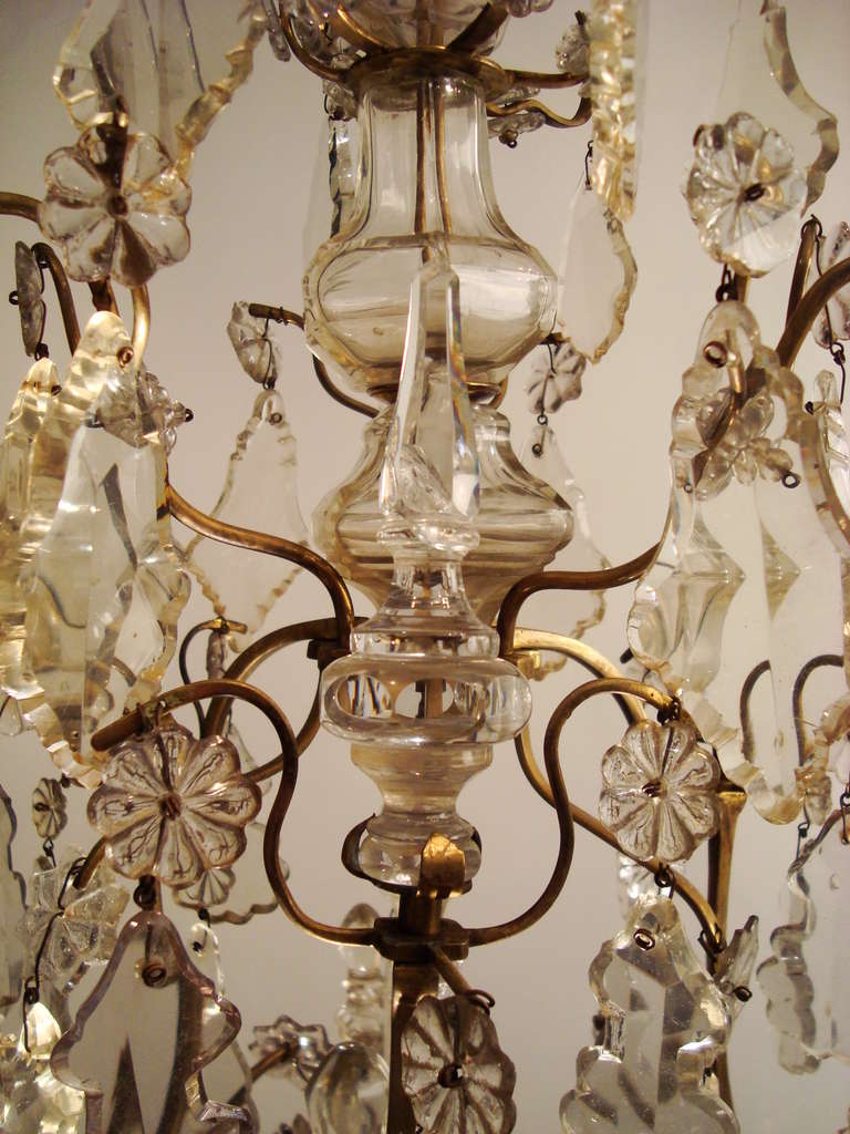 Louis XVI Period Bronze and Crystal Chandelier For Sale 1