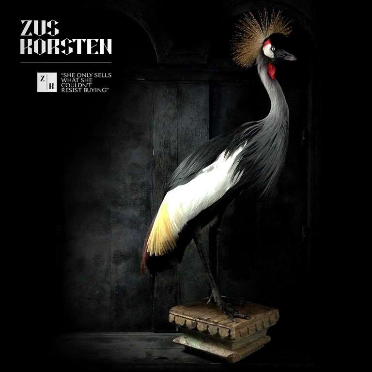 One of the most beautiful birds in the world, if you ask me. And this mount really shows the grace and splendor of the animal. It was offered to me by people who know that I work for Darwin, Sinke & van Tongeren too. 