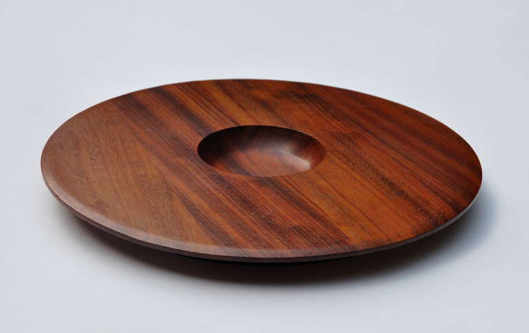 Late 20th Century Hard Wood Charger For Sale