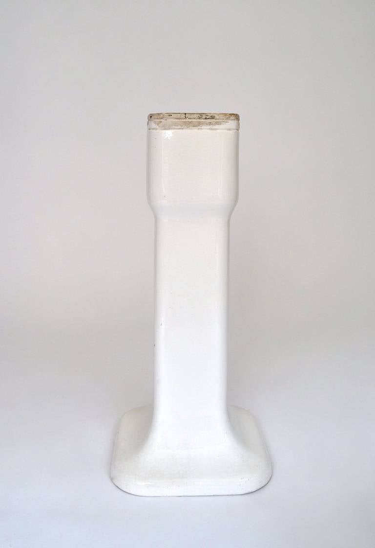 Mid-20th Century Porcelain Bathroom Pedestal Table For Sale