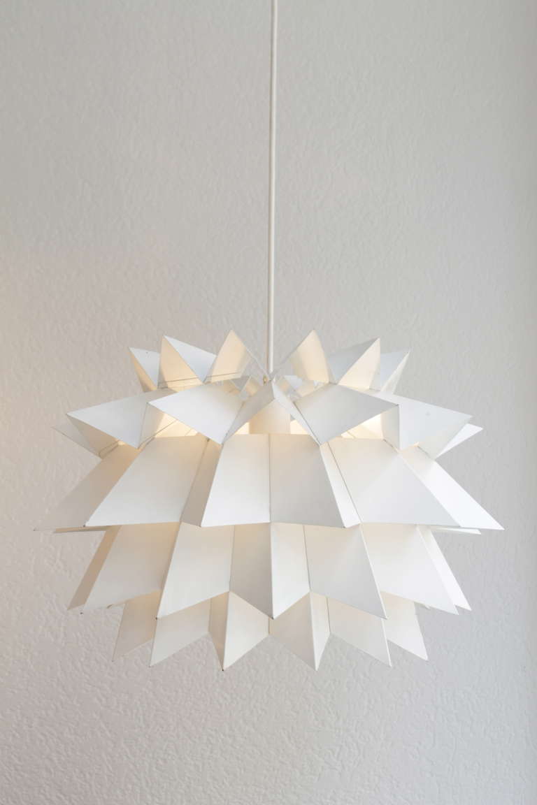Starlight Nordic Solar Company Metal Pendant Lamp